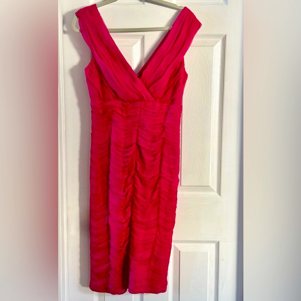 Tadashi Shoji Red Cocktail Party v neck dress size 8